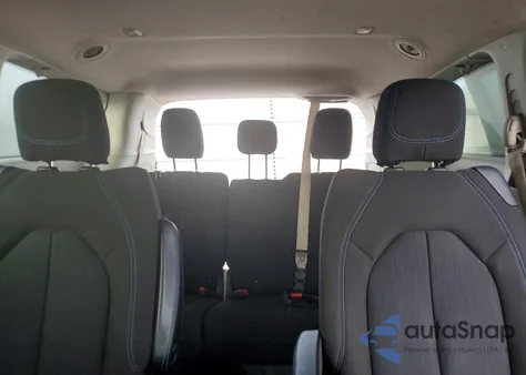 2021 Chrysler Pacifica Touring z USA, uszkodzony, nr VIN 2C4RC1FG7MR500337